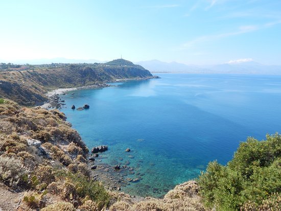 Places Capo di Milazzo Beach