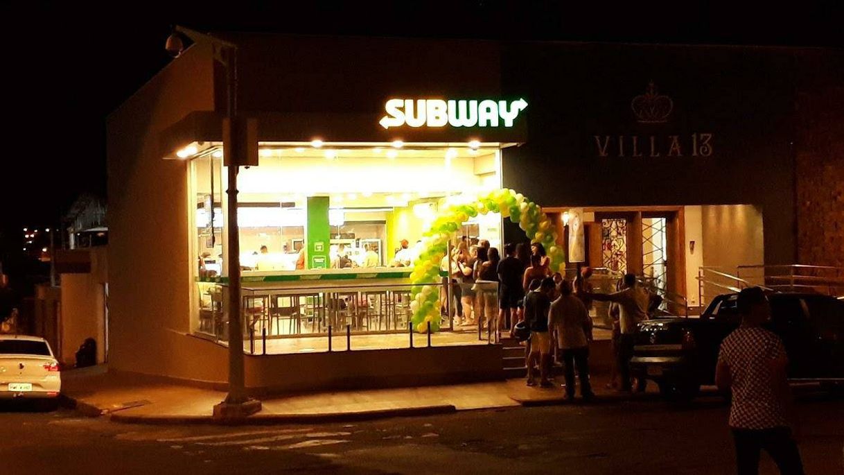 Restaurants Subway Ituiutaba