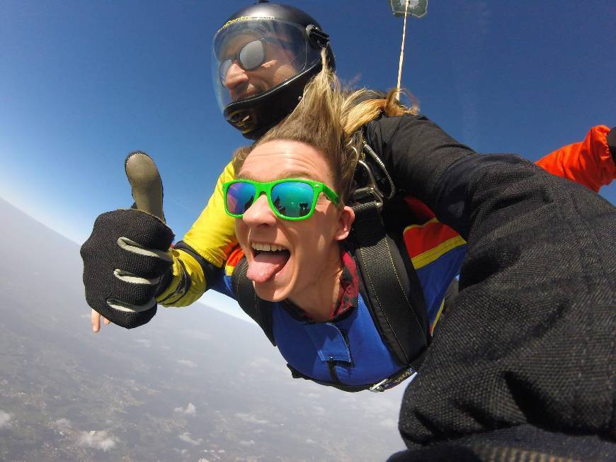 Lugar Skydive Porto - Escola Paraquedismo