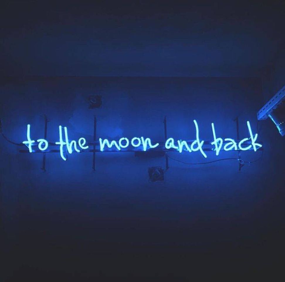 Moda to the moon and back 💙