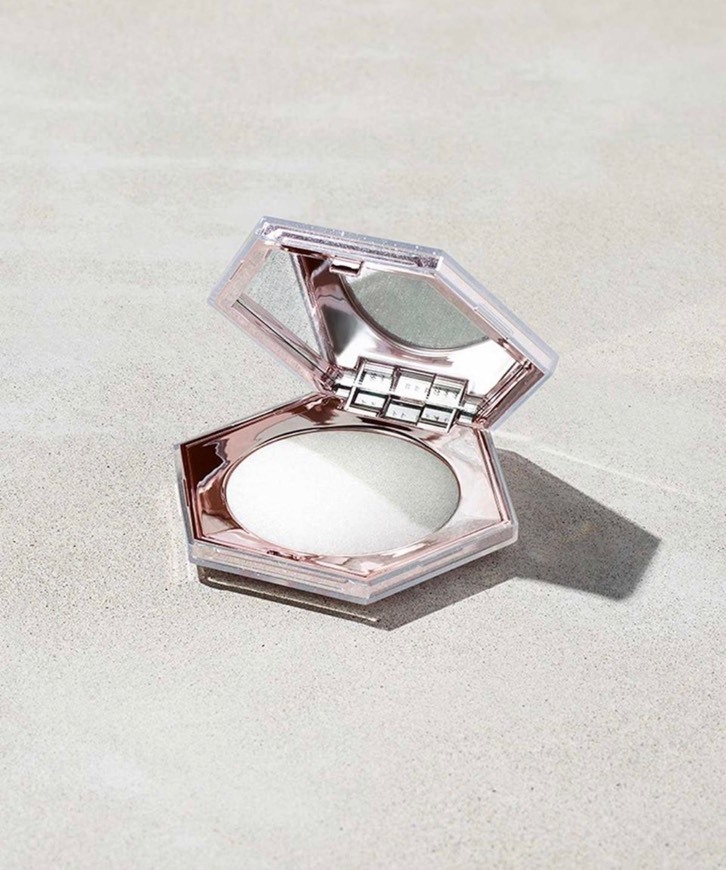 Iluminador RIHANNA Diamond Bomb FENTY BEAUTY
