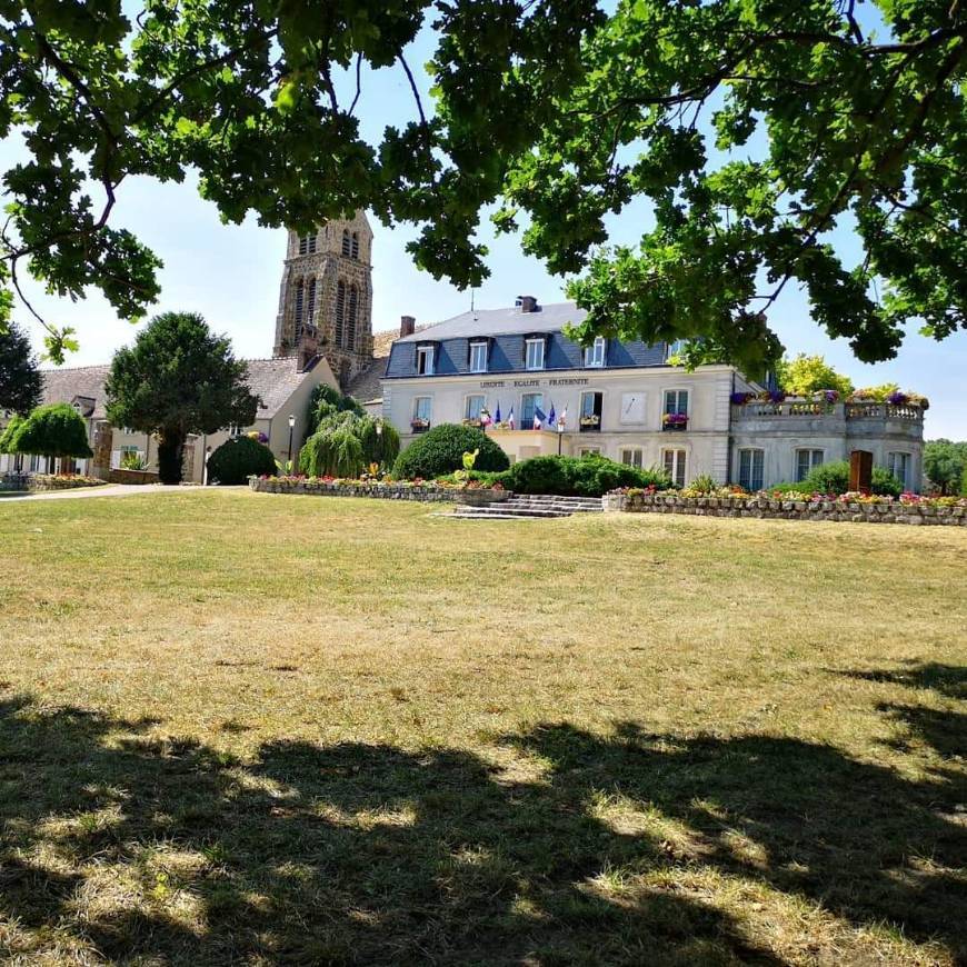 Place Saint-Germain-lès-Arpajon