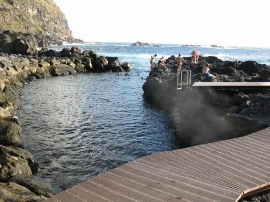 Lugar Ponta Da Ferraria natural swimming pool