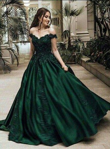 Vestido de debutante verde escuro