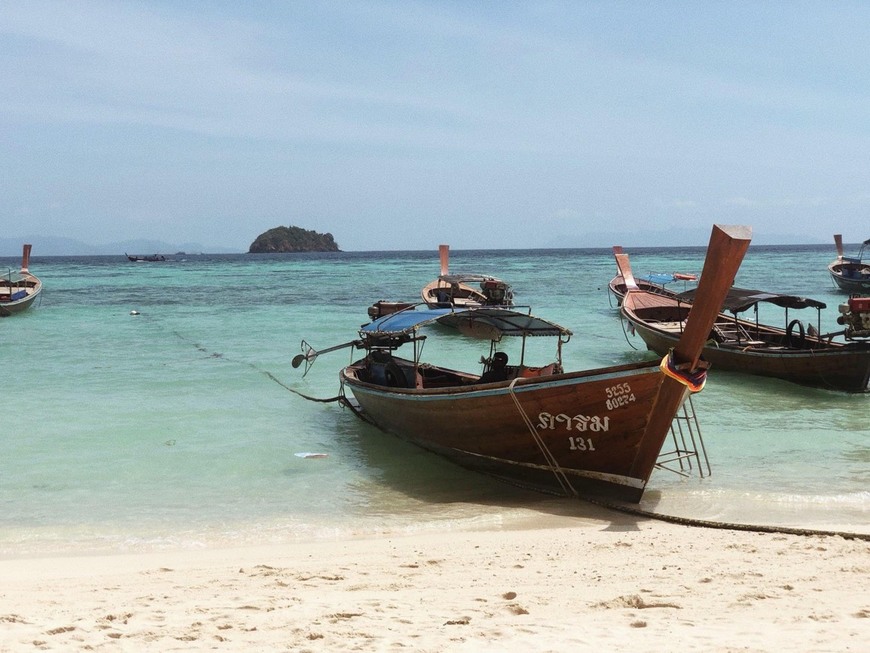 Place Mali Sunrise Beach Koh Lipe