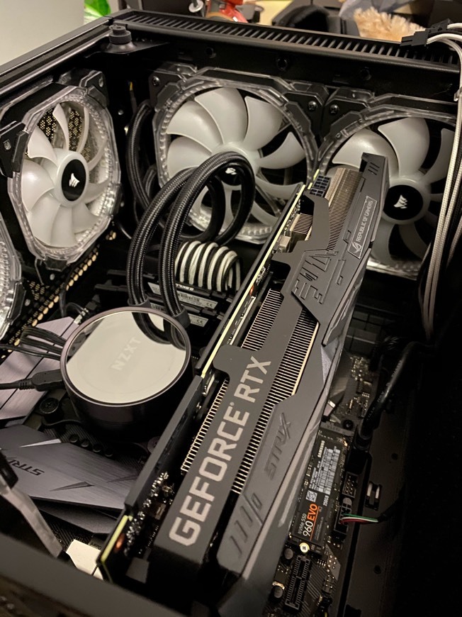 Moda Asus Rog Geforce RTX2070 SUPER 