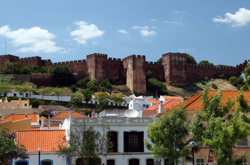 Place Silves