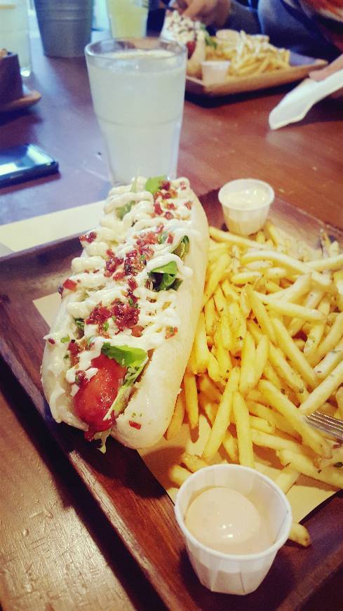 Restaurantes Frankie Hot Dogs