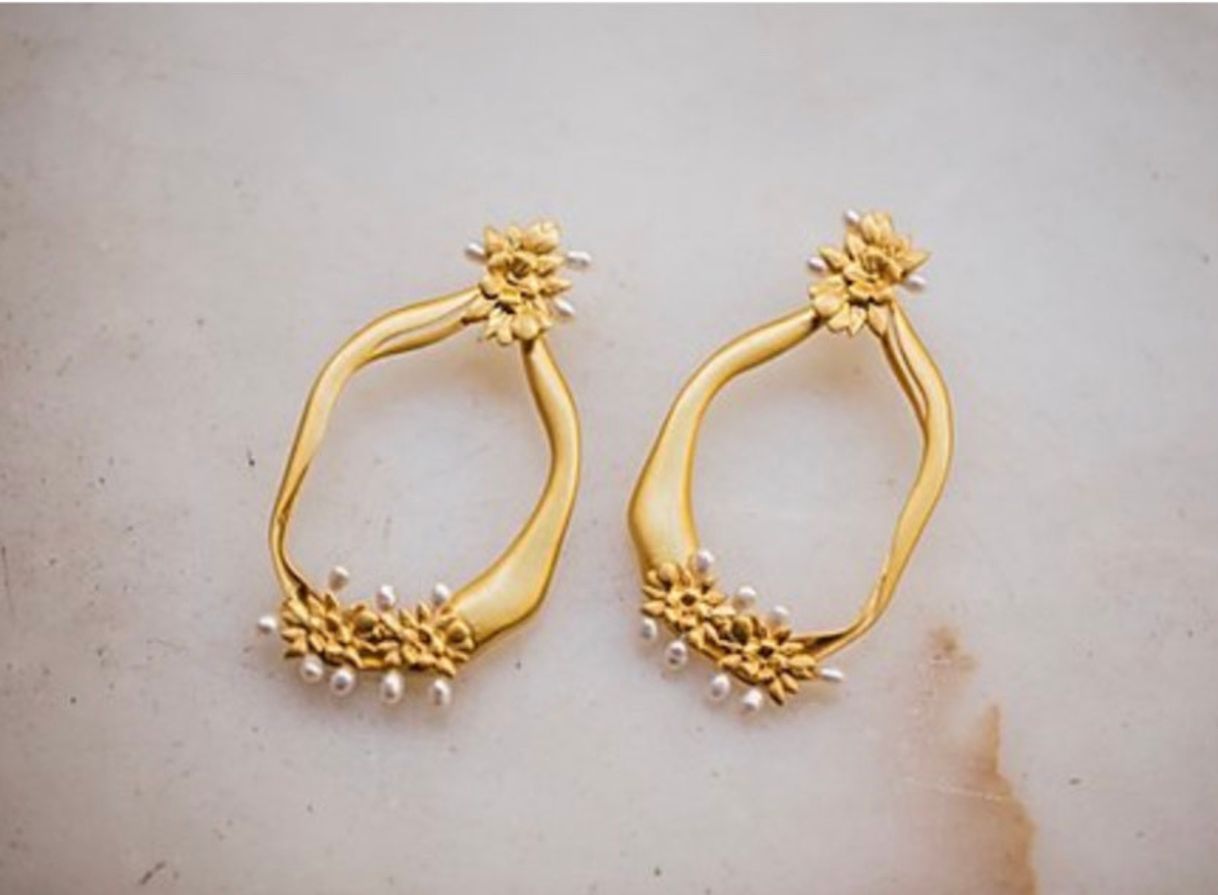 Social Brincos Alice Trewinnard & Cata Vassalo