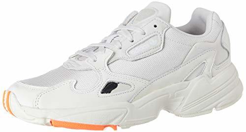 Social adidas Falcon W