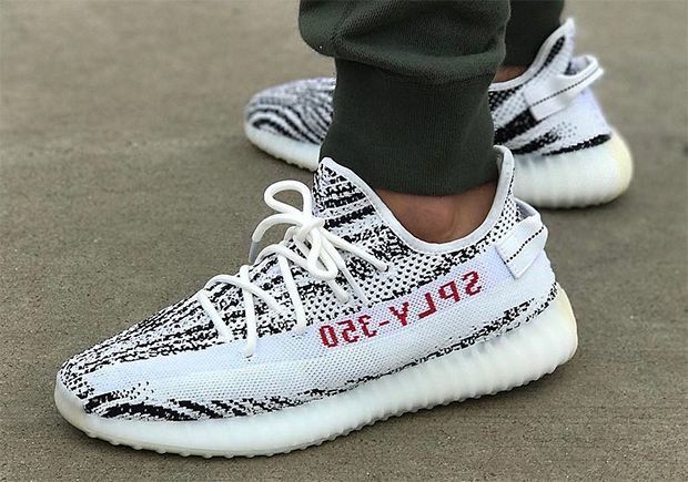 Social Adidas Yeezy Boost 350 V2 Zebra