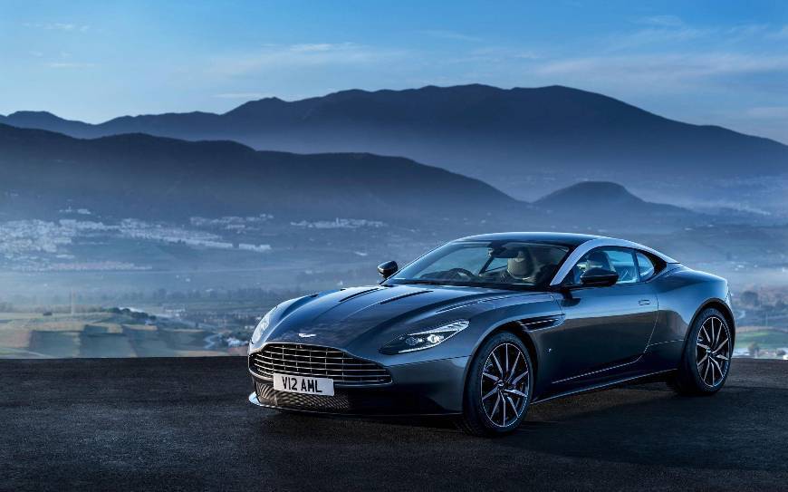 Moda Aston Martin DB11