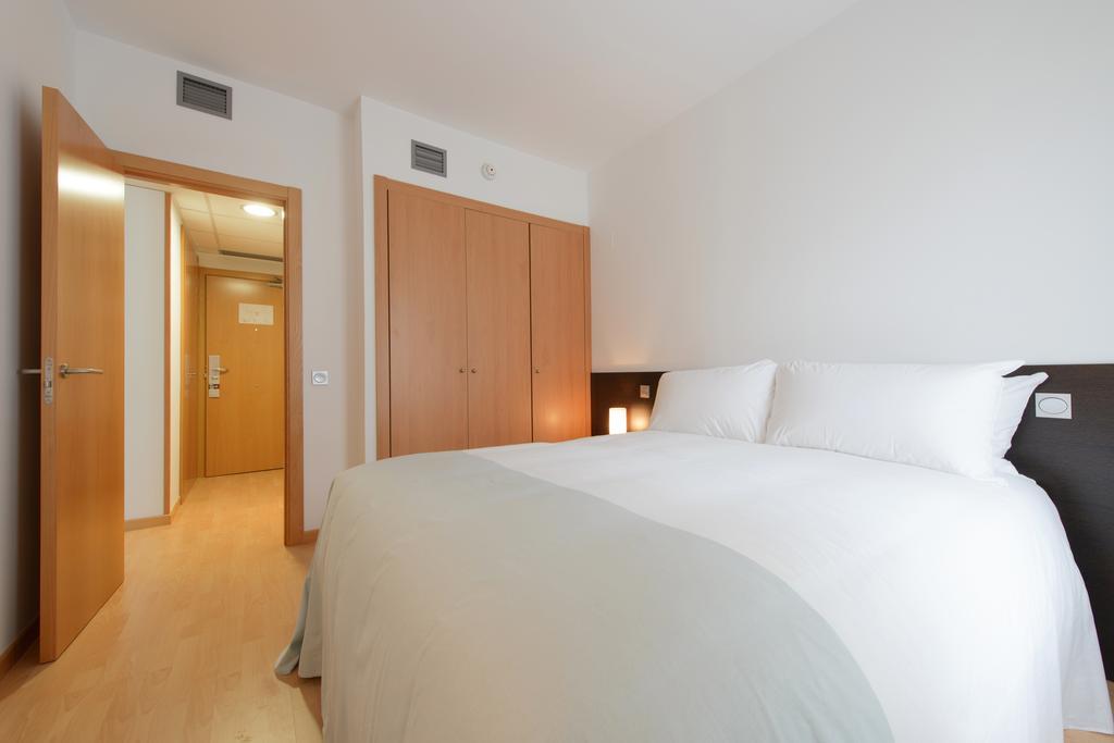 Place Hotel TRYP Madrid Airport Suites LL