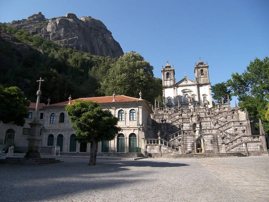 Lugar Santuario de Nossa Senhora da Peneda