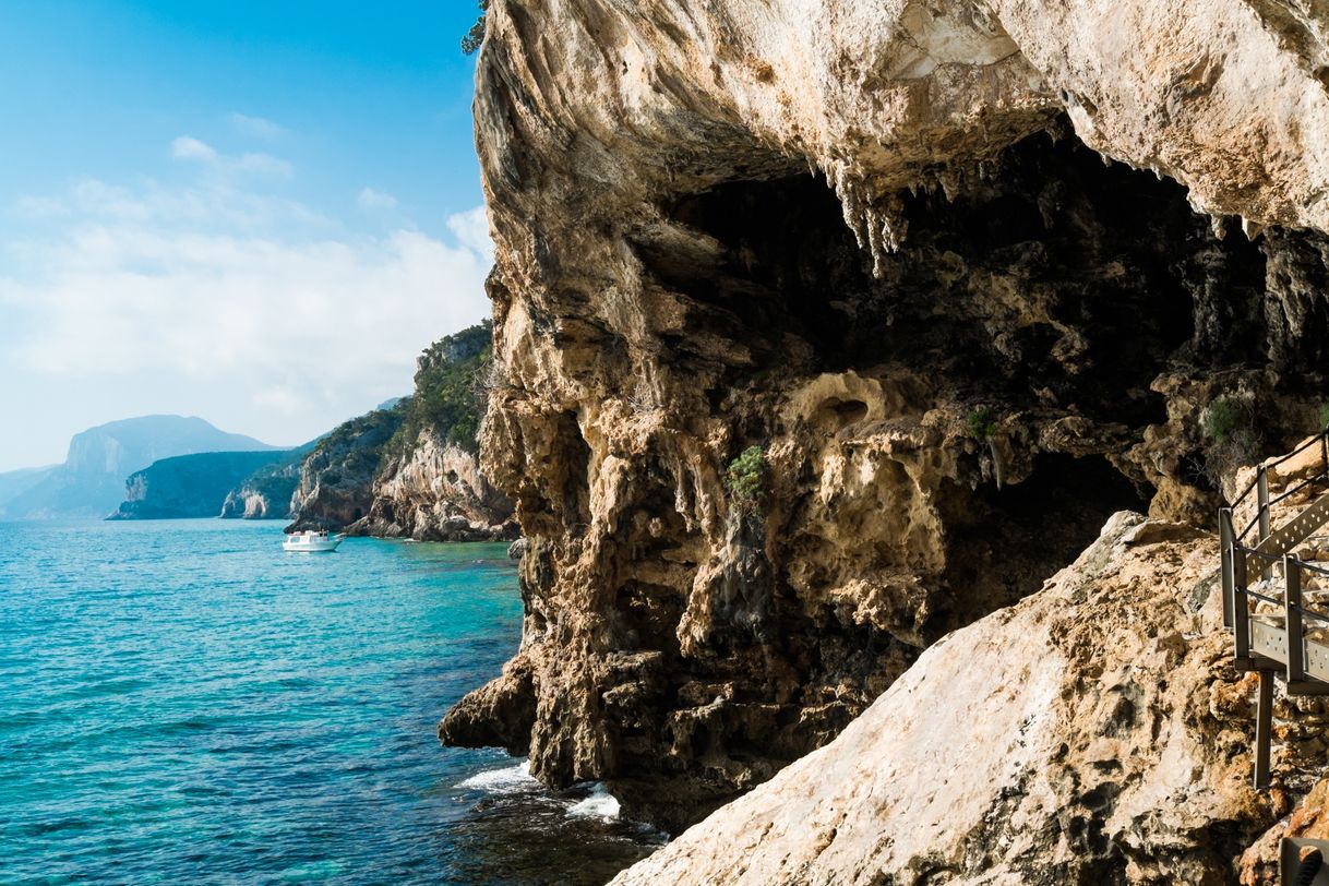 Lugar Grotta del Bue Marino