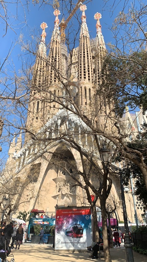 Lugar Basílica Sagrada Familia