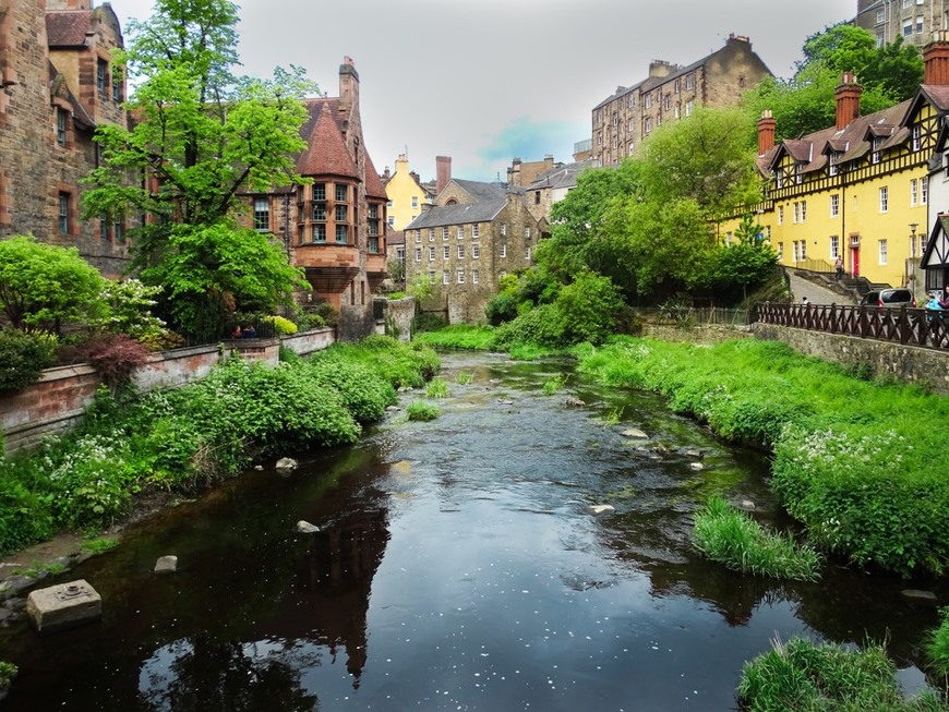 Lugar Dean Village