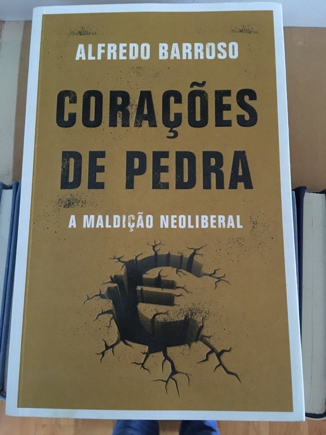 Corações de Pedra