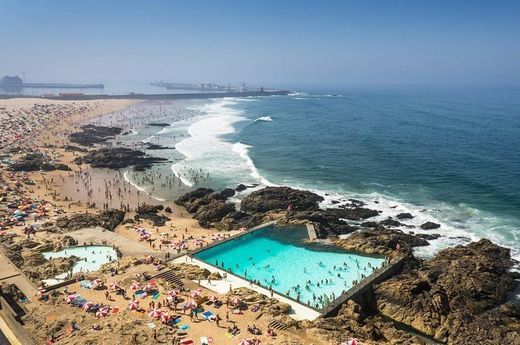 Place Leça da Palmeira Beach