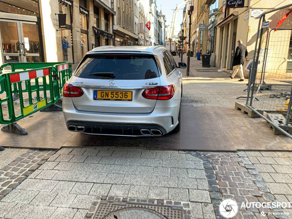 Fashion Mercedes-AMG C 63 