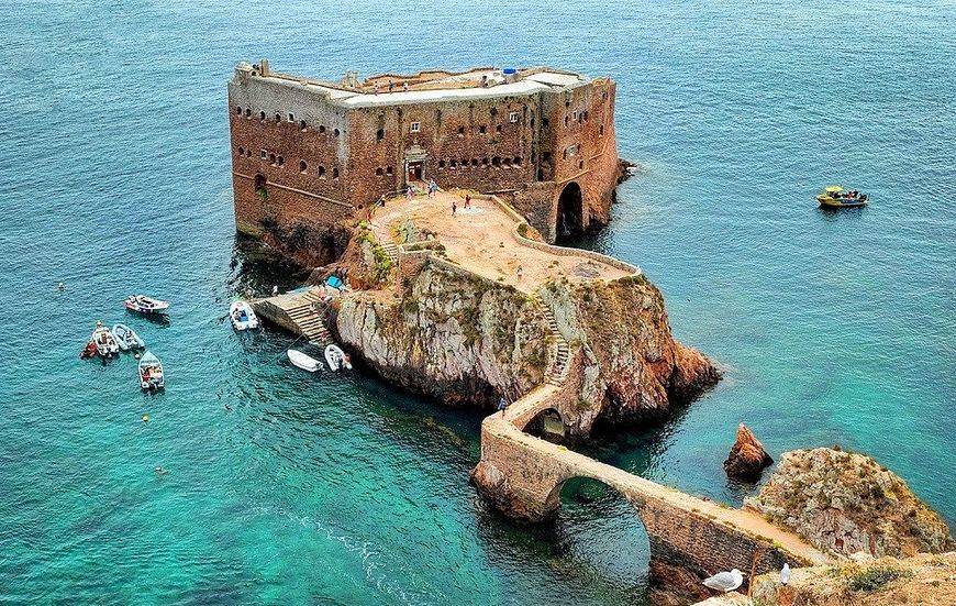 Place Fortress São João Baptista