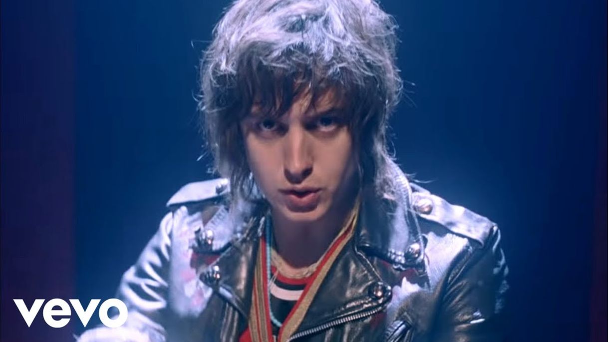 Fashion Daft Punk ft. Julian Casablancas - YouTube