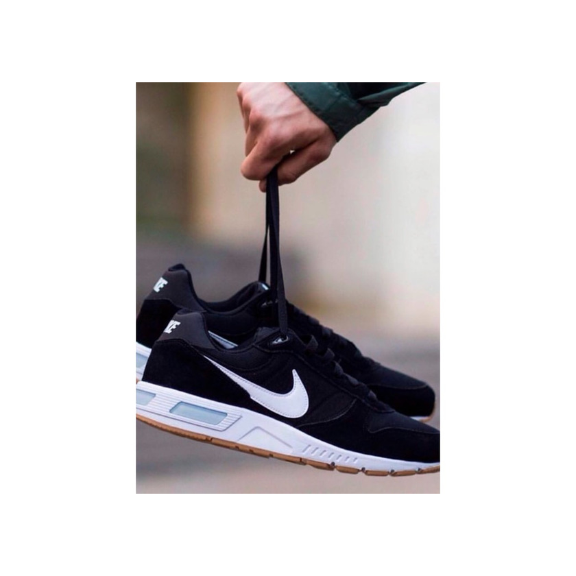 Social Tênis Nike Nightgazer