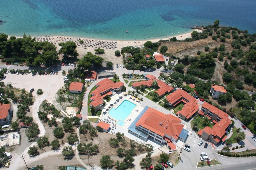 Lugares LAGOMANDRA BEACH HOTELS & SPA