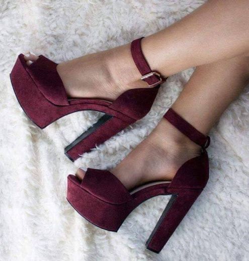 Sapatos lindos 🖤✨