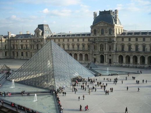 Museo del Louvre