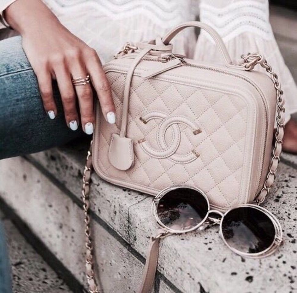 Fashion Chanel vanity case bag