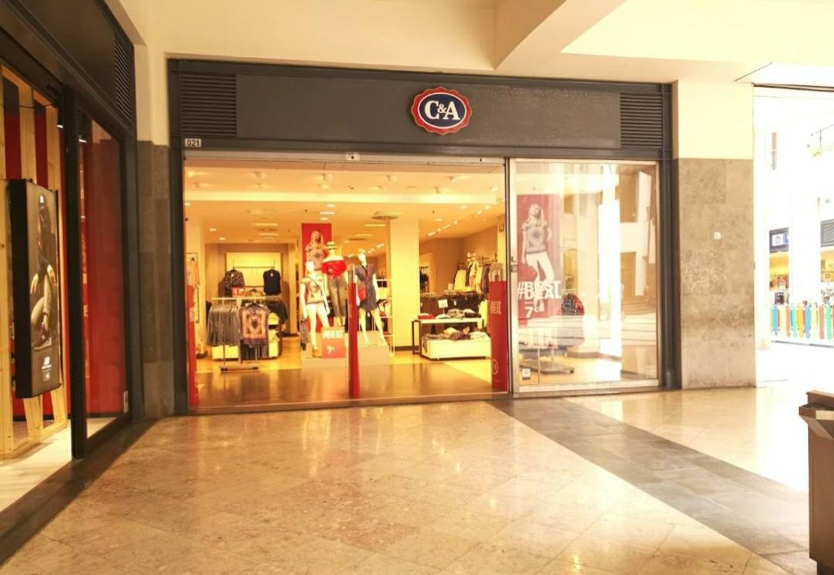 Social Fashion and clothing to feel good in the C&A Online Shop