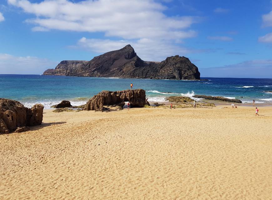 Place Praia da Calheta