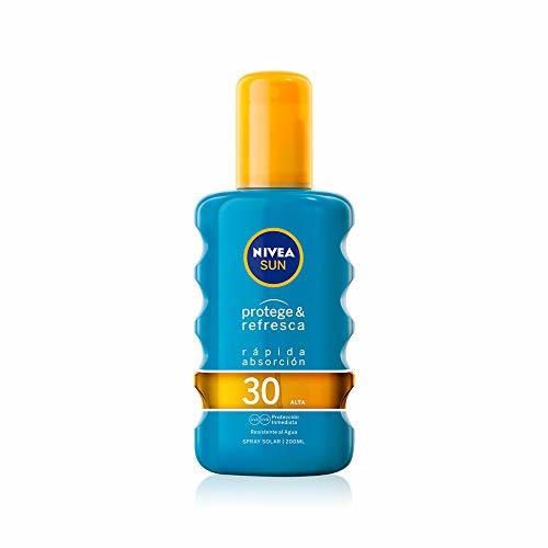 NIVEA SUN Protege & Refresca Spray Solar FP30