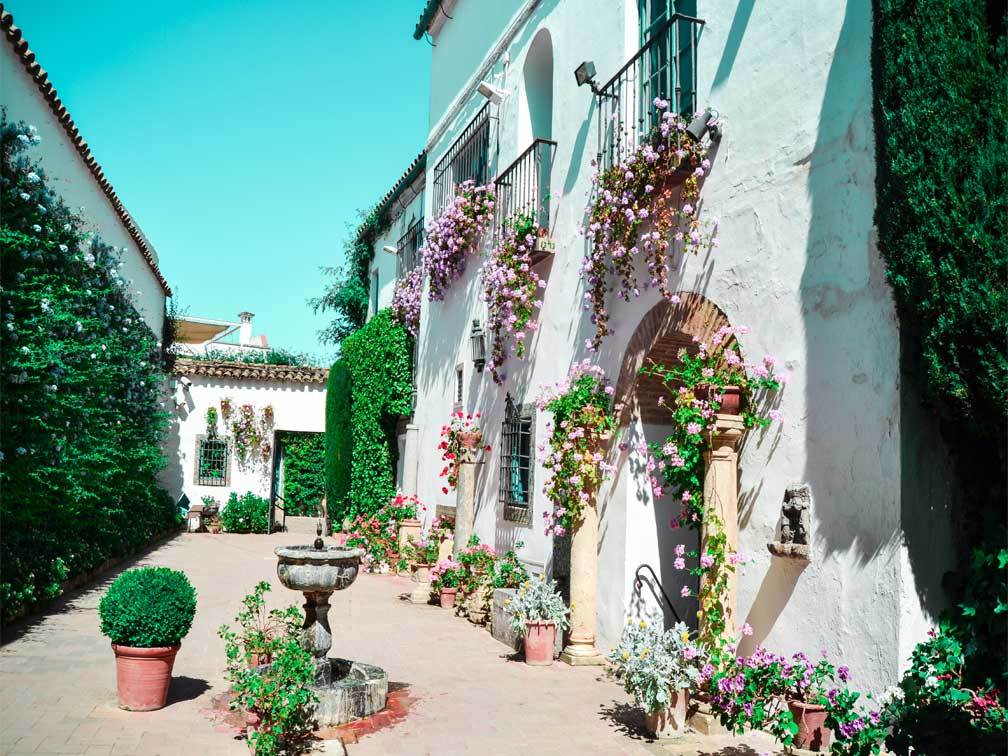 Place Tour de Córdoba y sus patios 