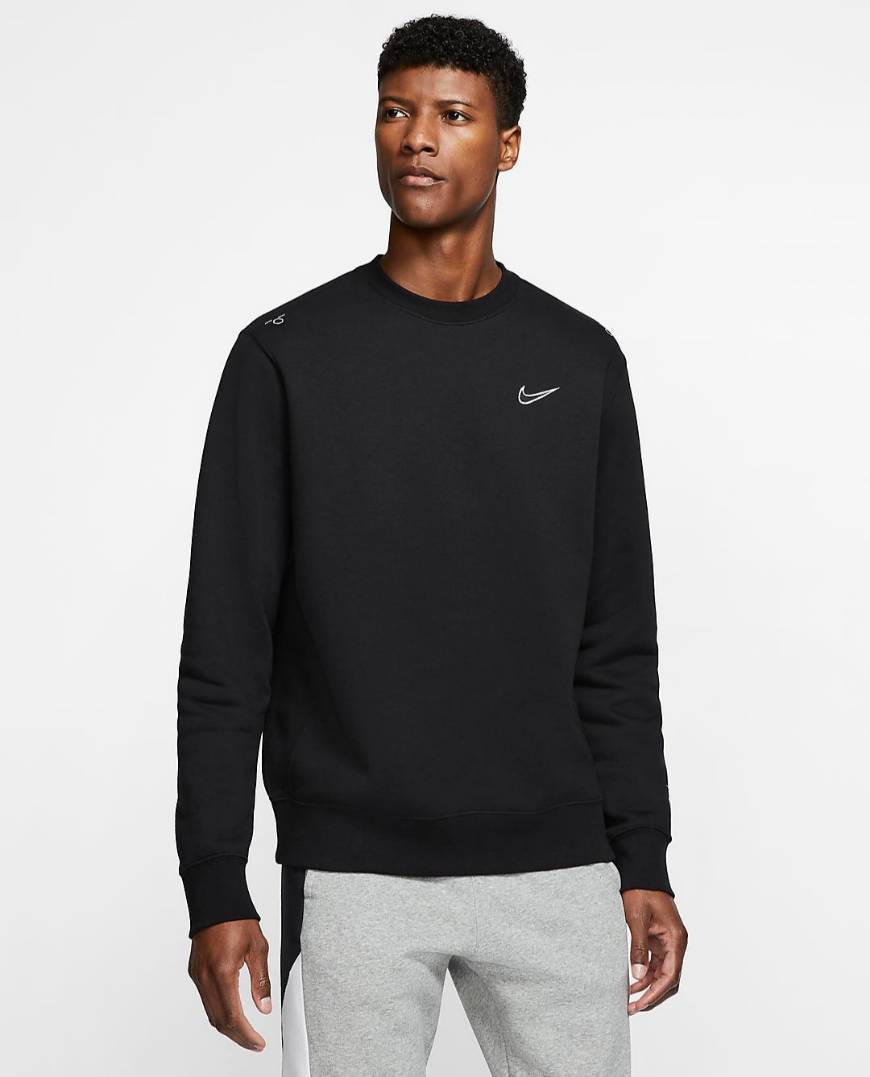 Social Nike sportswear