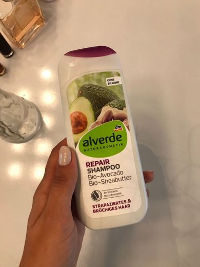 Alverde Repair Shampoo Bio-Avocado Bio-Sheabutter Review