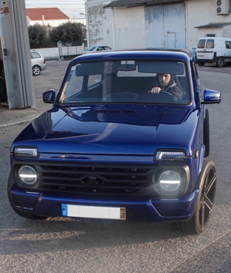 Product Lada Niva with M3 E46 Engine