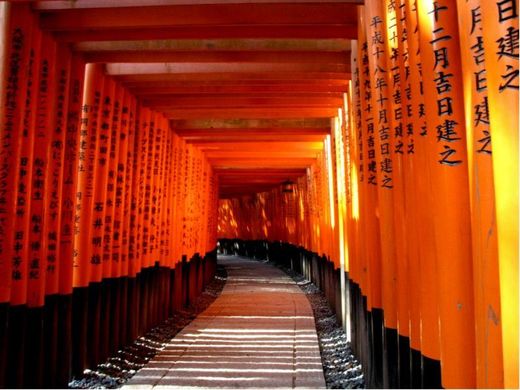 Fushimi Inari Taisha Shrine Senbontorii