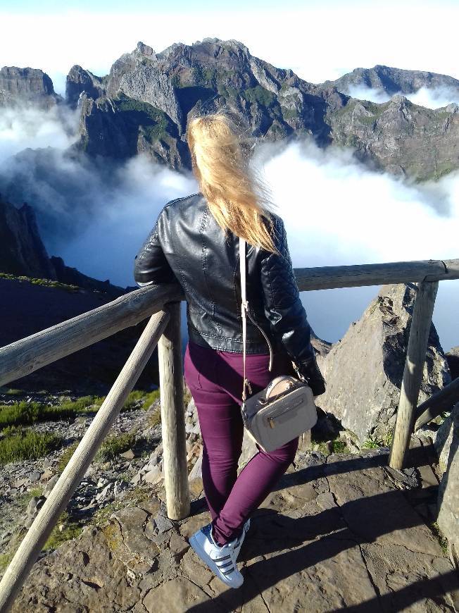 Place Pico do Areeiro