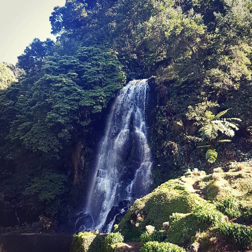 Lugar Ribeira dos Caldeirões