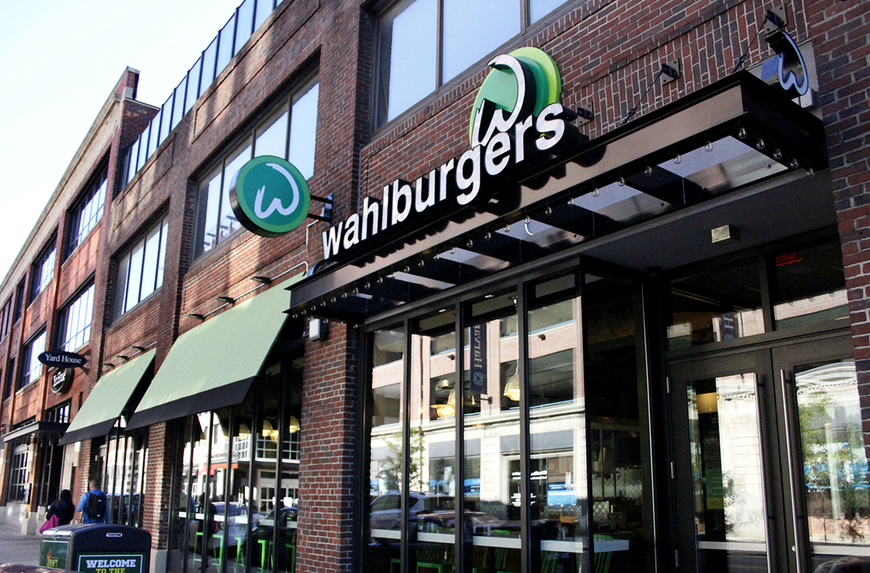 Places Wahlburgers