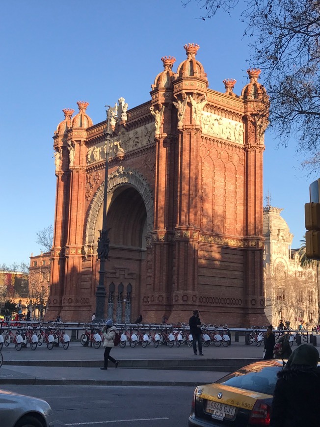 Place Arc de Triomf