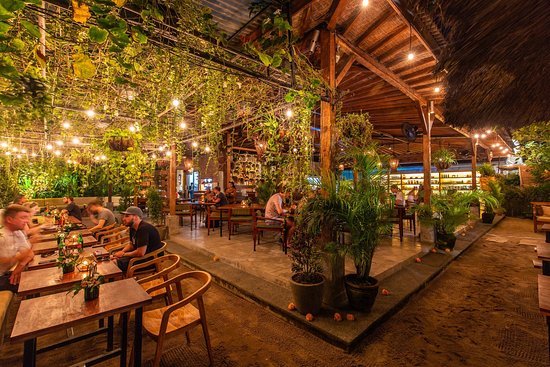 Restaurantes BEACH GARDEN - IN THE RAW BALI