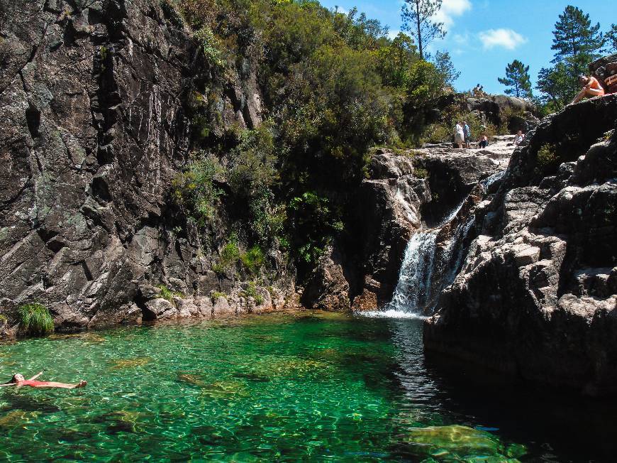 Lugar Cascata da Portela do Homem