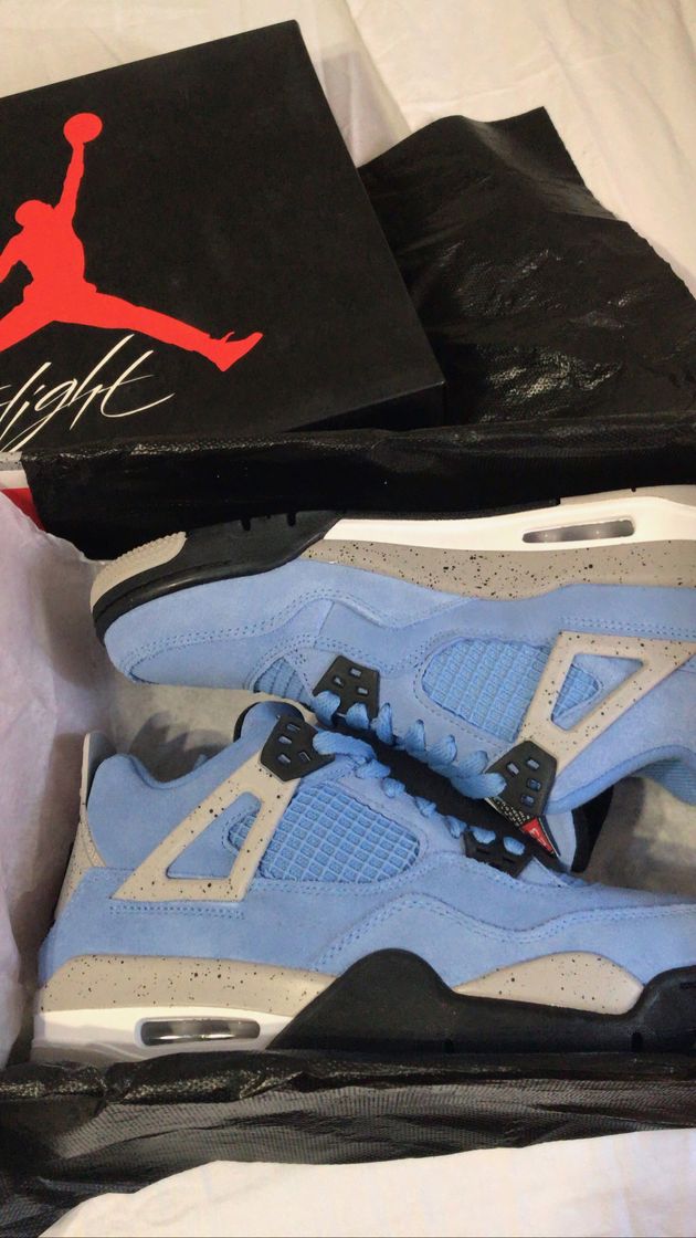 Social Jordan 4 university blue