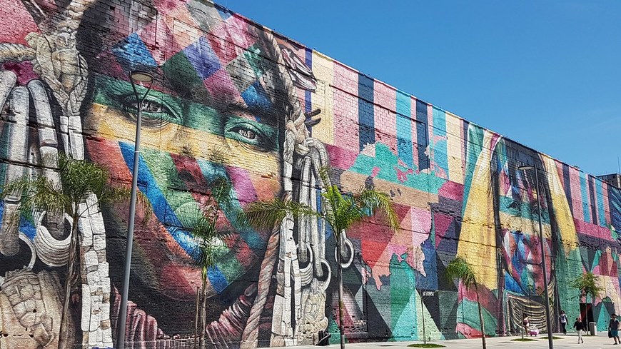 Place Mural Etnias do artista Kobra