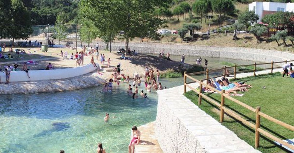 Lugar River beach Olhos de Água