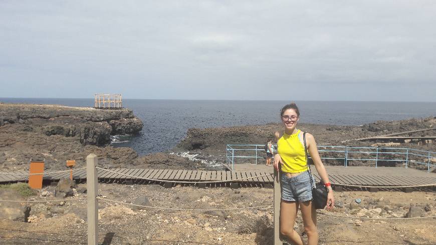 Place Buracona : The Blue Eye of Cabo Verde Shop