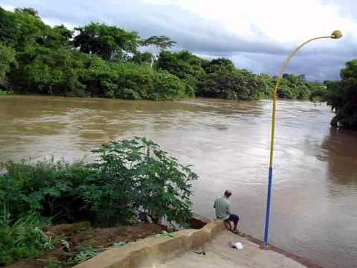 Places Rio Crixás-açu